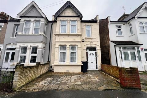 Mortlake Road, Ilford 3 bed house for sale
