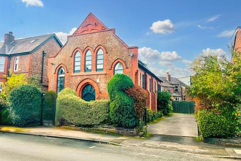 Ashfield Road, Altrincham 3 bed terraced house for sale