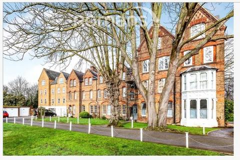 Camperdown House, Alma Road, Windsor 2 bed apartment for sale