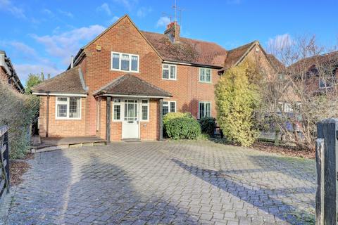 Penn Road, High Wycombe HP15 4 bed semi