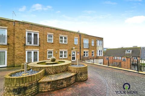 Victoria Road, Kent CT11 2 bed flat for sale