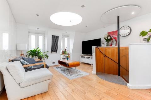 Lillie Road, London 2 bed flat for sale