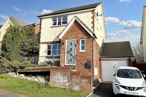 Calvados Park, Kingsteignton 3 bed detached house for sale