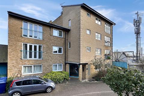 Ainsworth Place, Cambridge CB1 2 bed flat for sale