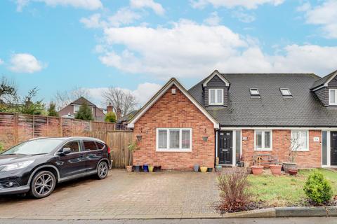 Ragged Hall Lane, St. Albans, AL2 3 bed bungalow for sale