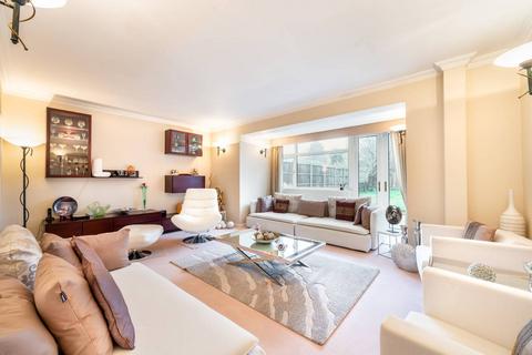 Lapstone Gardens, Kenton, Harrow, HA3 5 bed detached house for sale