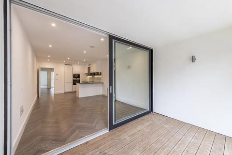 Pewter Court, Sterling Way, London N7 2 bed apartment for sale