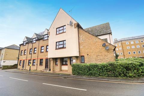 Glebe Road, Chelmsford 1 bed apartment for sale
