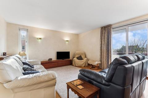 Rosebank, Holyport Road, London 2 bed flat for sale