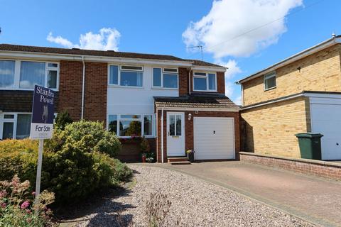4 bedroom semi-detached house for sale
