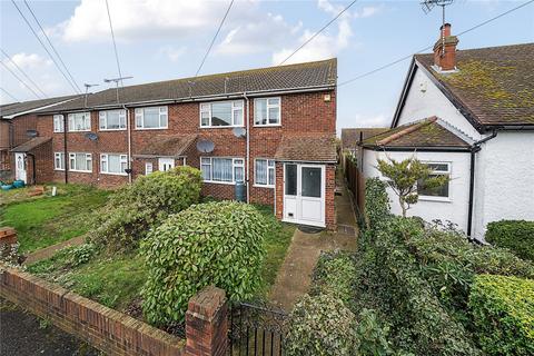 Reedsfield Road, Surrey TW15 2 bed maisonette for sale