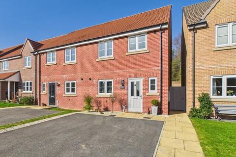 Woodmansey Garth, Driffield YO25 5GF 3 bed semi