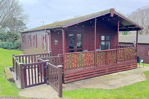 Hoburne Holiday Park Barton on Sea... 3 bed mobile home for sale