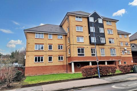 St. Peters Street, Maidstone ME16 2 bed apartment for sale