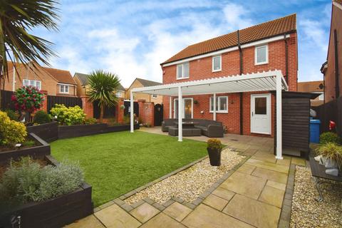 Bounty Drive, Kingswood, Hull 4 bed detached house for sale