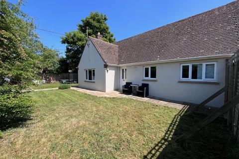 Burford Road, Minster Lovell, OX29 3 bed detached bungalow for sale