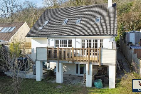 Calstock Road, Gunnislake. PL18 4 bed detached house for sale