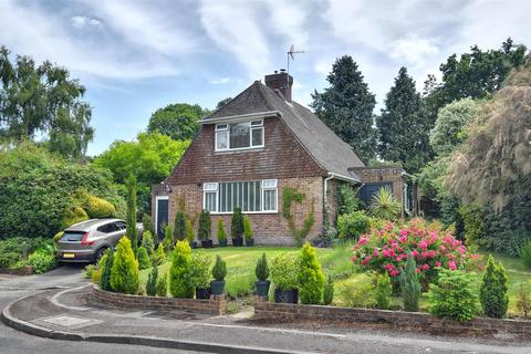 Wealden Avenue, Tenterden 2 bed detached house for sale