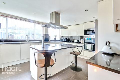 3 bedroom semi-detached bungalow for sale