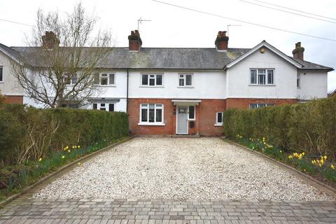 Wellington Terrace, Basingstoke RG23 3 bed terraced house for sale