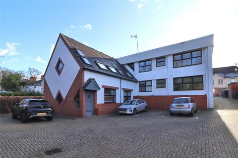 Friar House, Woking GU21 2 bed flat for sale