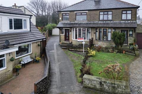 Moor End Road, Mount Tabor, Halifax 3 bed semi