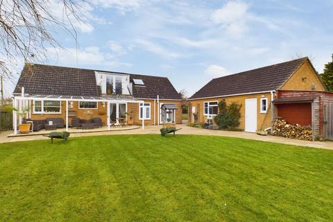 The Meadows, Fen Lane, East Keal 5 bed detached bungalow for sale