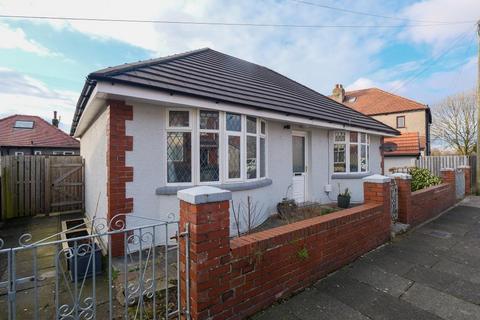 South Grove, Morecambe, LA4 5RL 2 bed bungalow for sale