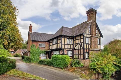 The Old Parsonage, Goudhurst, Kent... 2 bed flat for sale