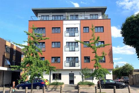 London Road, Mitcham, CR4 1 bed apartment for sale