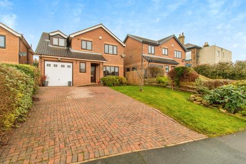 Upper Green Drive, Wakefield WF3 5 bed detached house for sale