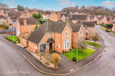Obelisk Way, Cheshire CW12 4 bed detached house for sale