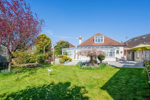 Woodside Close, Surbiton KT5 4 bed bungalow for sale