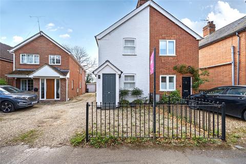 Waterloo Road, Berkshire RG40 2 bed semi