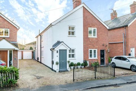 Waterloo Road, Berkshire RG40 2 bed semi