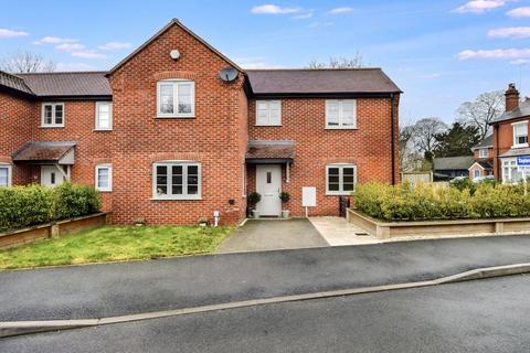 Nr Stourbridge DY9 2 bed end of terrace house for sale