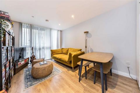 Times Square, London E1 1 bed flat for sale
