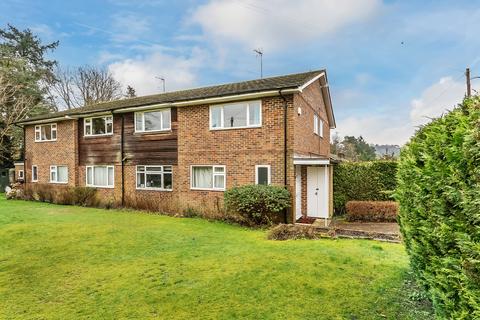 Bluehouse Lane, Oxted, Surrey 2 bed apartment for sale