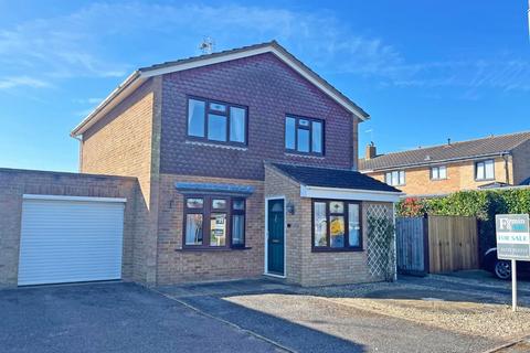The Gannocks, Peterborough PE2 3 bed link detached house for sale