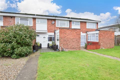 Barrie Pavement, Wickford, Essex 3 bed terraced house for sale