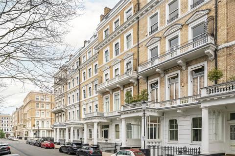 Queen's Gate Gardens, London SW7 2 bed flat for sale