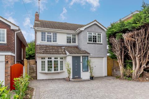 Kavanaghs Road, Brentwood, Essex 4 bed detached house for sale