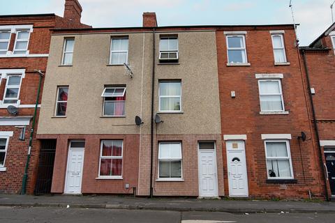 Commercial Road, Nottingham NG6 3 bed terraced house for sale
