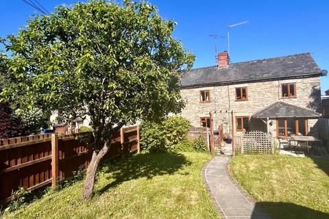 Kington,  Herefordshire,  HR5 2 bed end of terrace house for sale