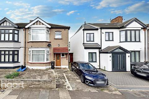 Benton Road, Ilford 3 bed semi