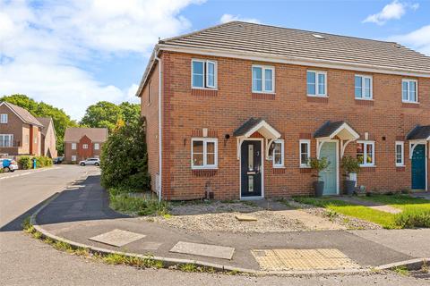 De Burgh Gardens, Tadworth, Surrey, KT20 2 bed end of terrace house for sale