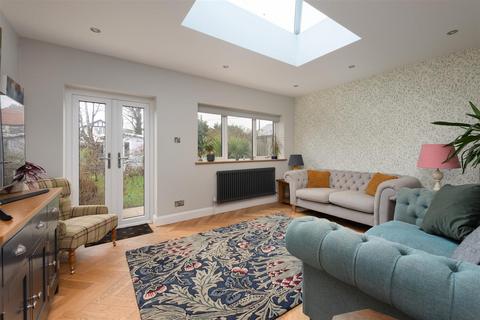 Pier Avenue, Tankerton, Whitstable 3 bed detached house for sale