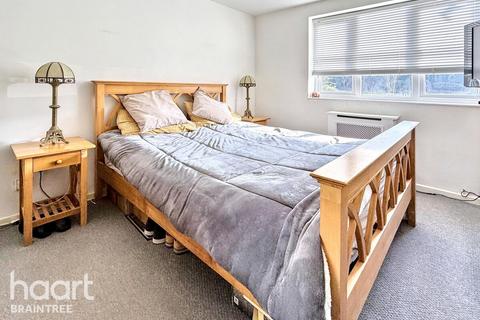 Mountbatten Road, Braintree 1 bed flat for sale