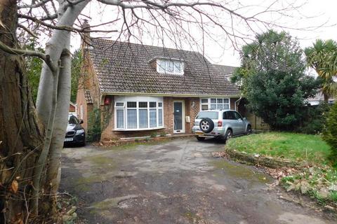 Hurn Road, Christchurch BH23 3 bed chalet for sale
