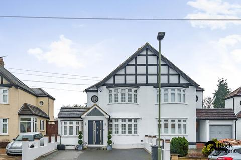 Queensway, West Wickham, Bromley, BR4 4 bed semi